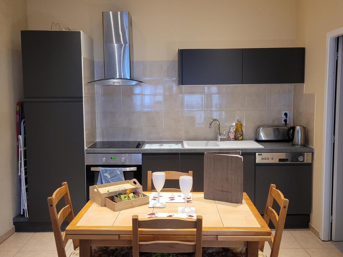 L'Apartement Azille Екстериор снимка